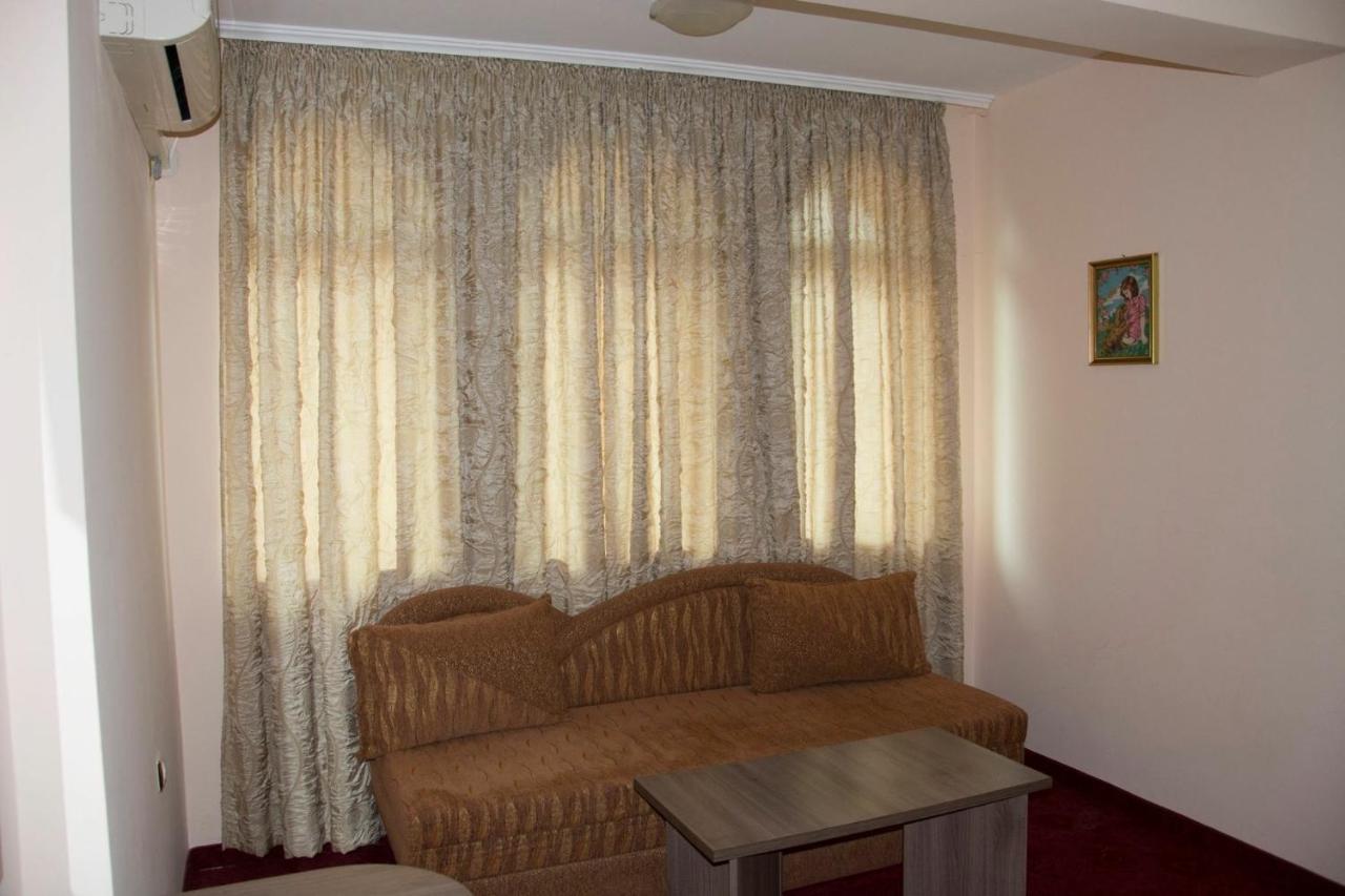 Stedy Guest House Chernomorets Buitenkant foto